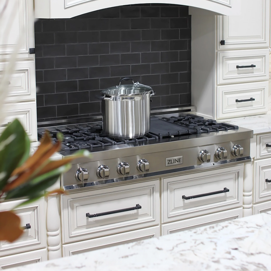 ZLINE 48 IN. Porcelain Rangetop with 7 Gas Burners (RT48)