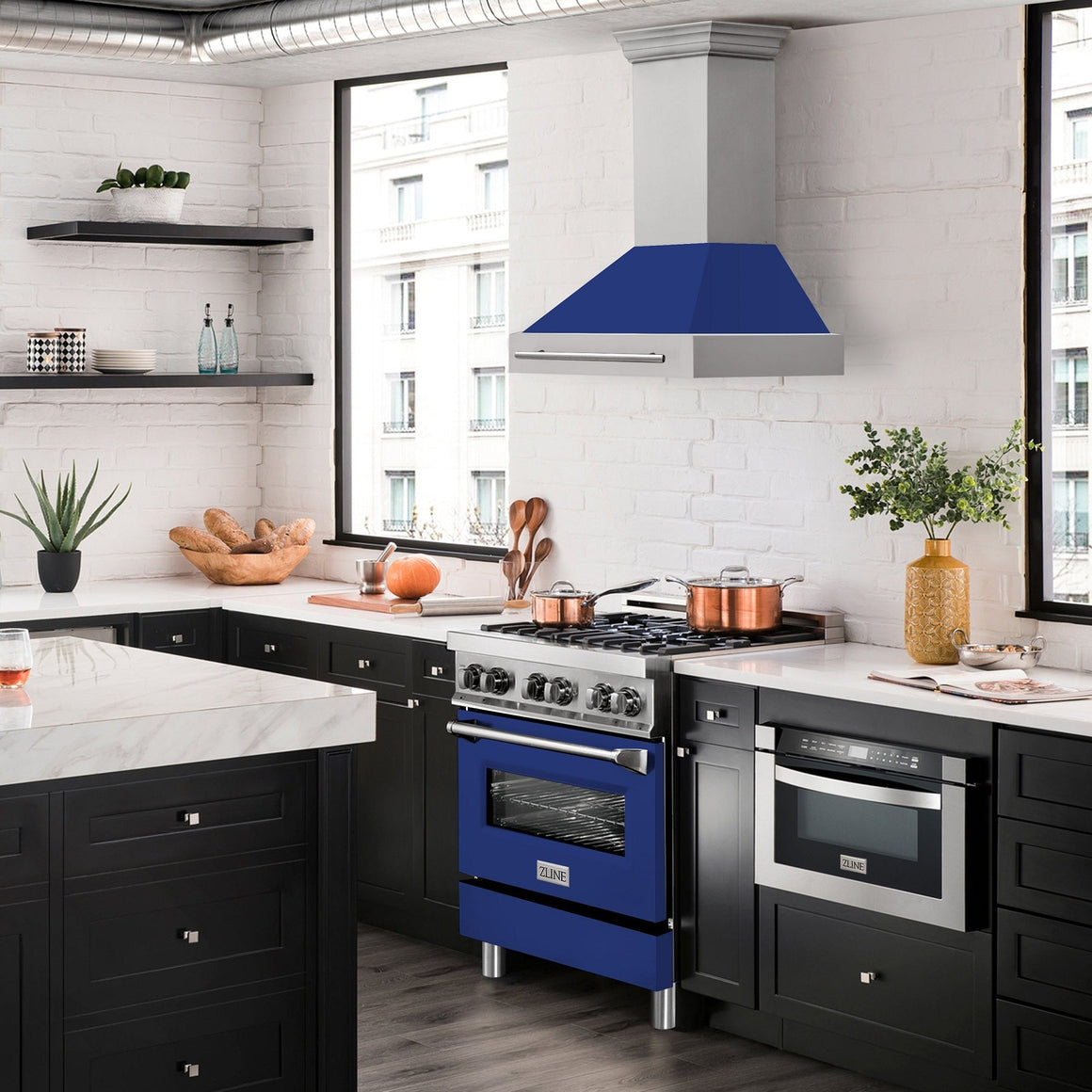 ZLINE 36" Stainless Steel Range Hood with Blue Gloss Shell and Stainless Steel Handle (8654STX-BG36)