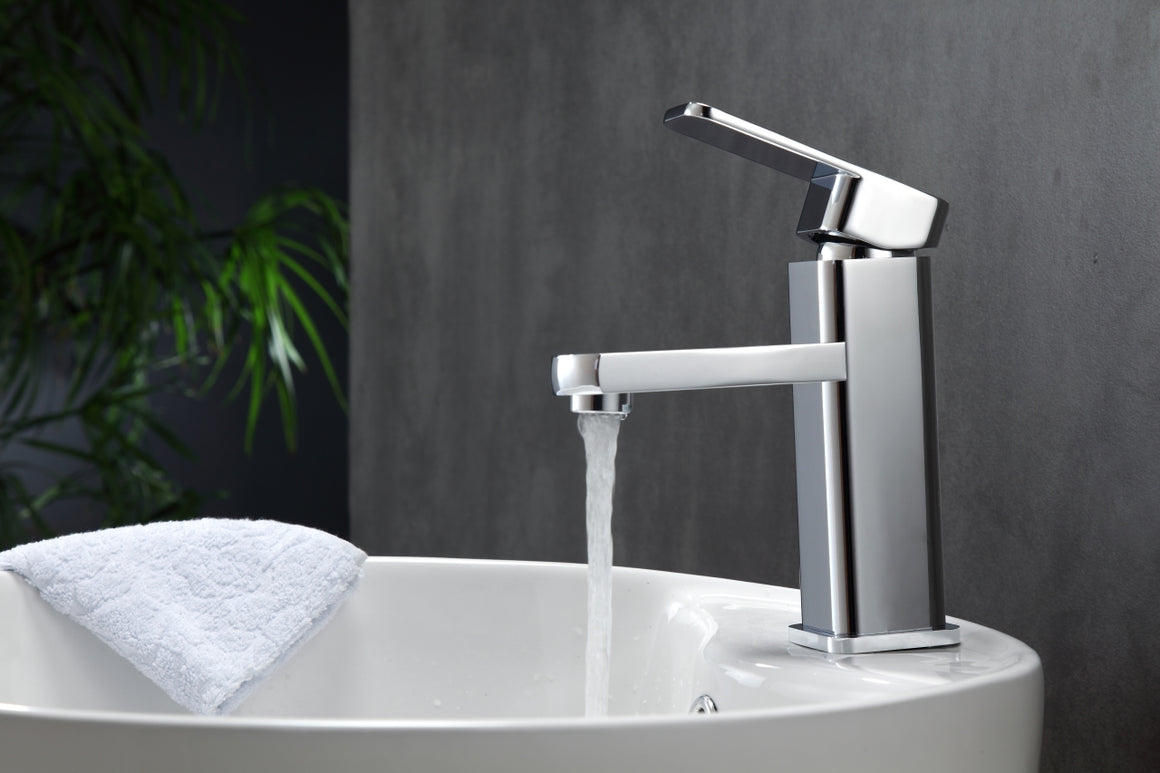 Aqua Soho Single Hole Mount Bathroom Vanity Faucet - Chrome