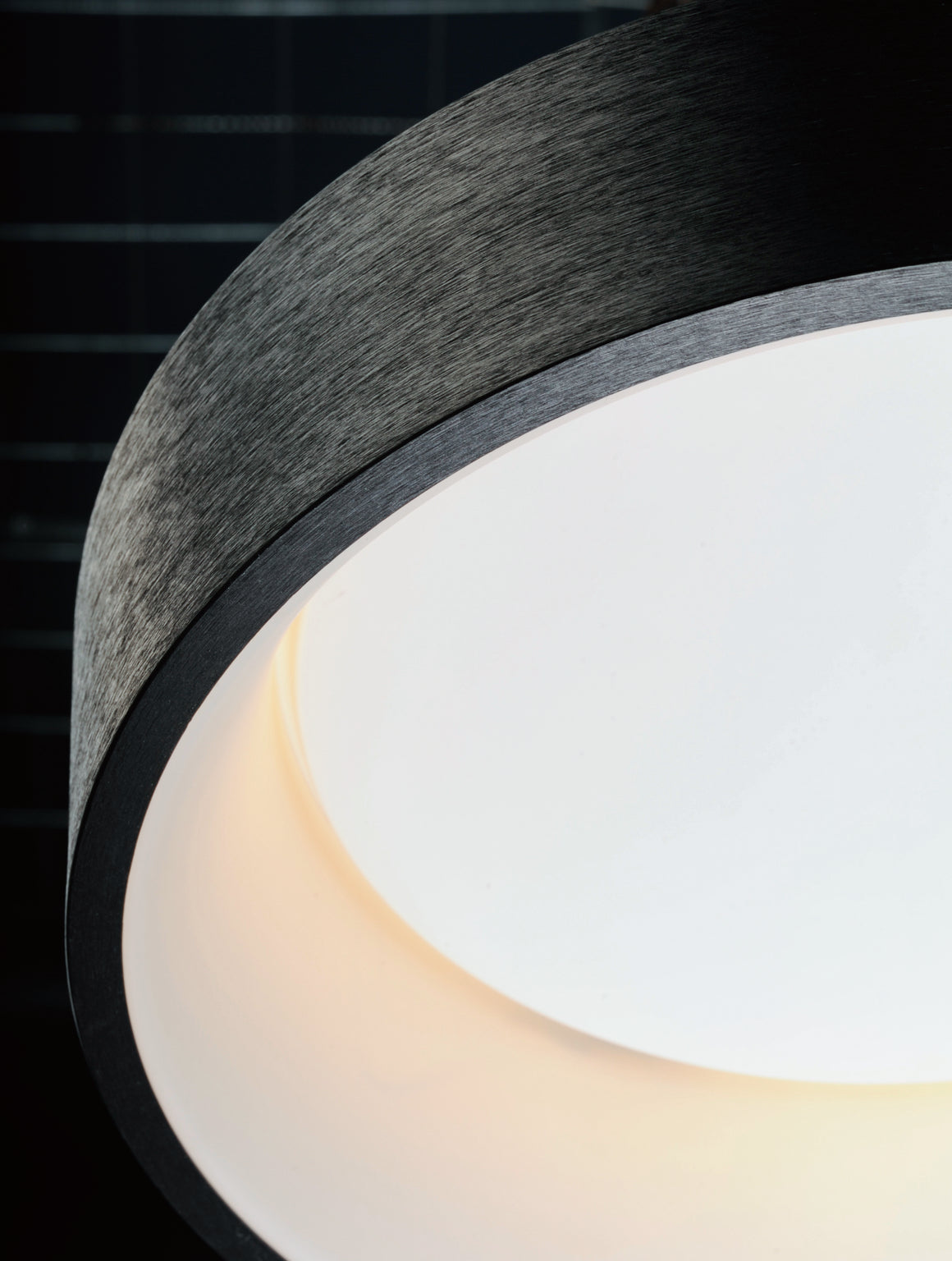 iQ LED Pendant with Philips Hue