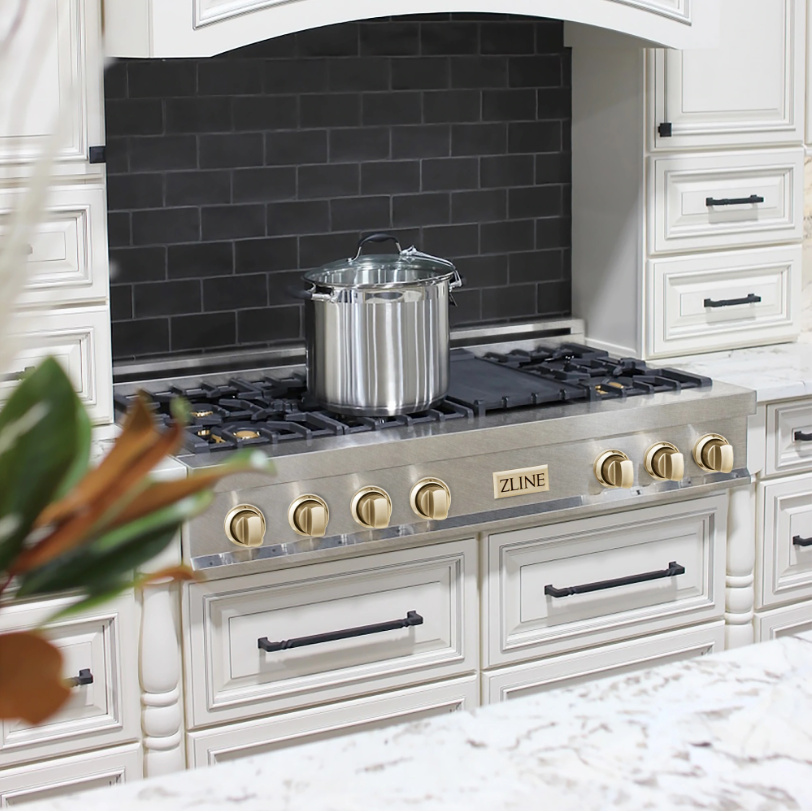 ZLINE Autograph Edition 48" Porcelain Rangetop with 7 Gas Burners in DuraSnow® Stainless Steel with Gold Accents (RTSZ-48-G)
