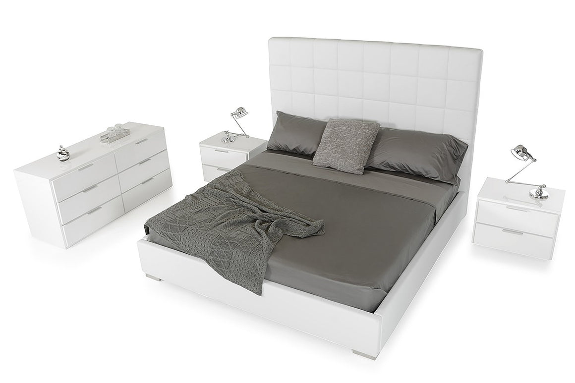 Modrest Francis - Modern White Leatherette Bed