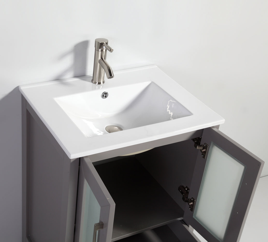Leidesdorff 24" Single Bathroom Vanity Set with Mirror in Light Gray